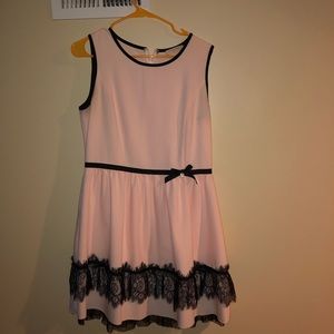 Women’s pink and black lace dress